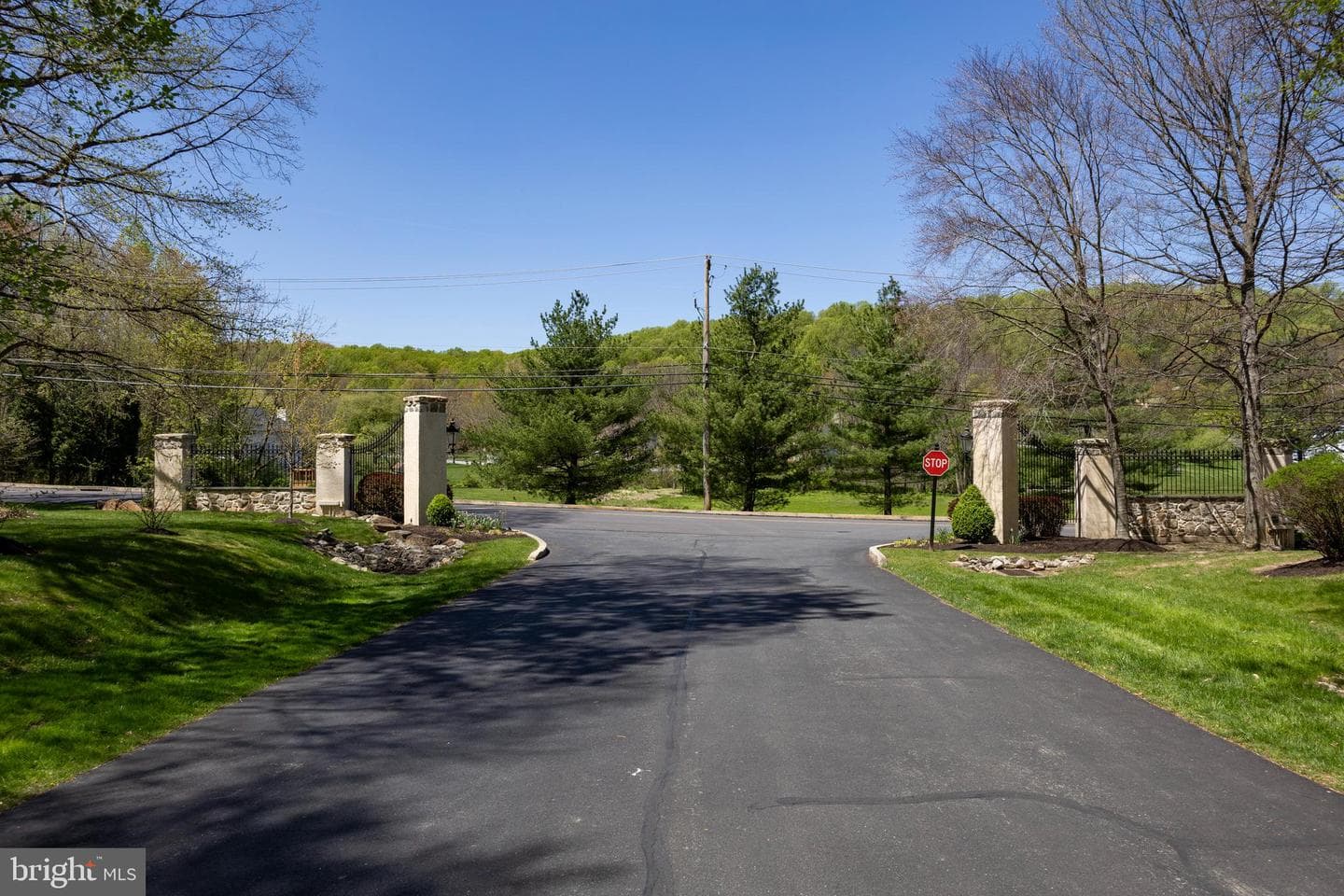224 Cambridge Chase photo 37