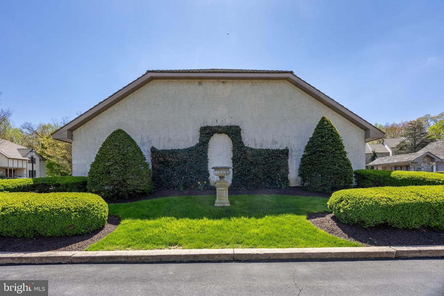 224 Cambridge Chase photo 39