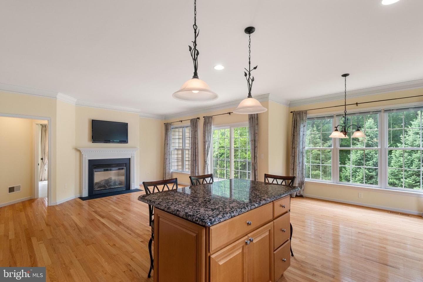 317 Hyde Park Road photo 13