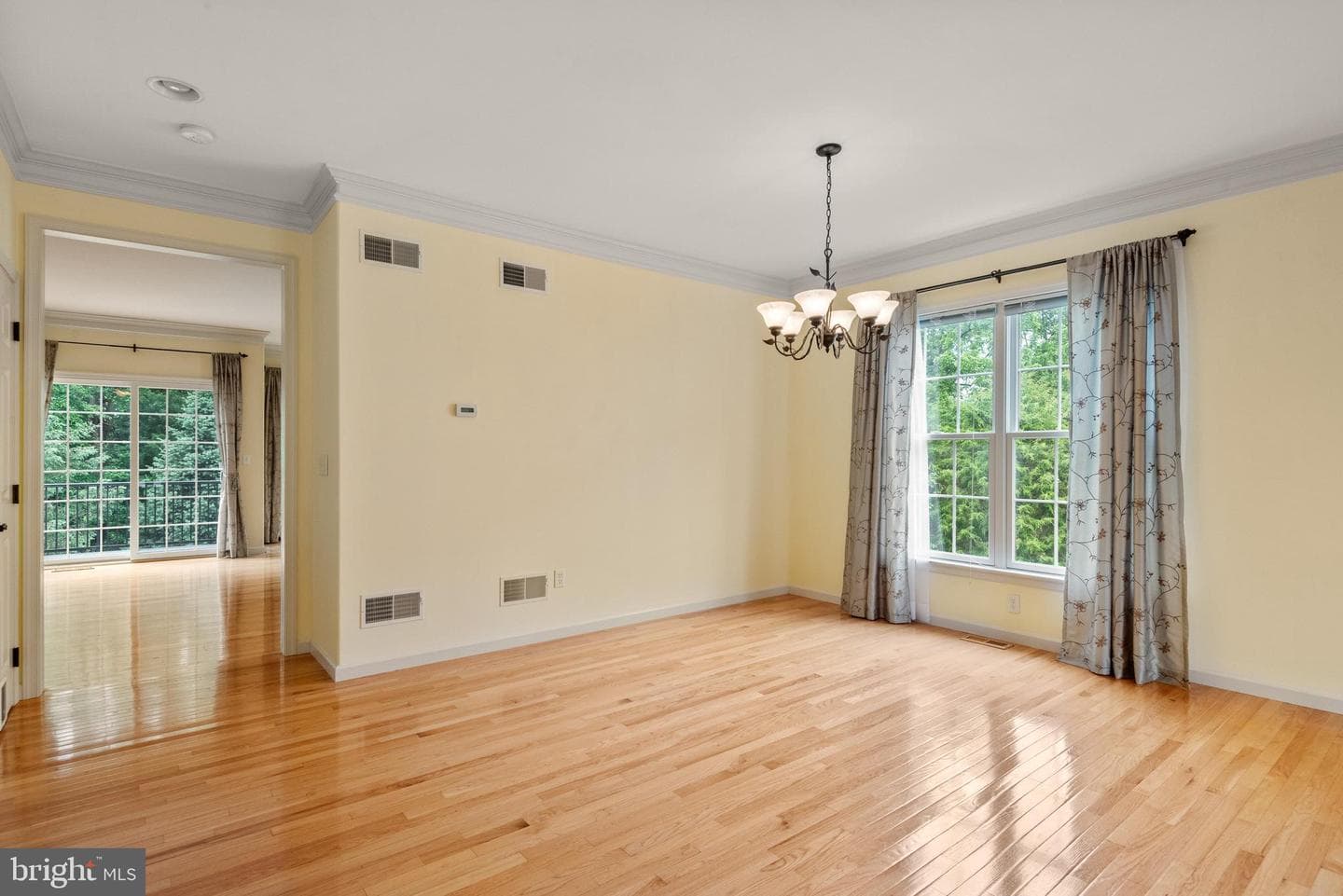 317 Hyde Park Road photo 17