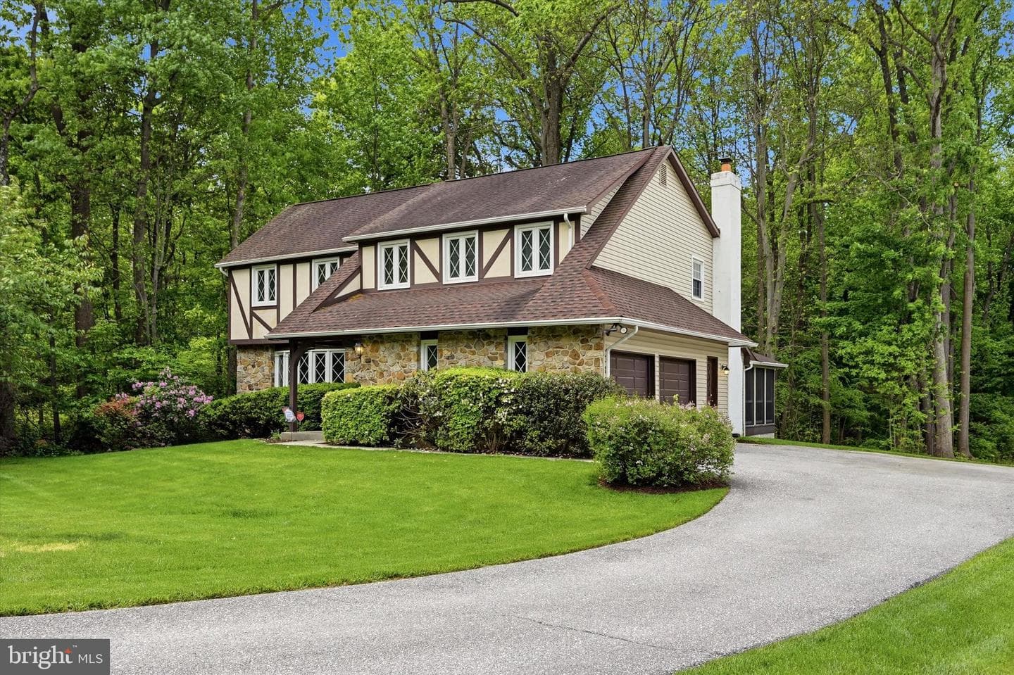700 Broad View Road photo 2