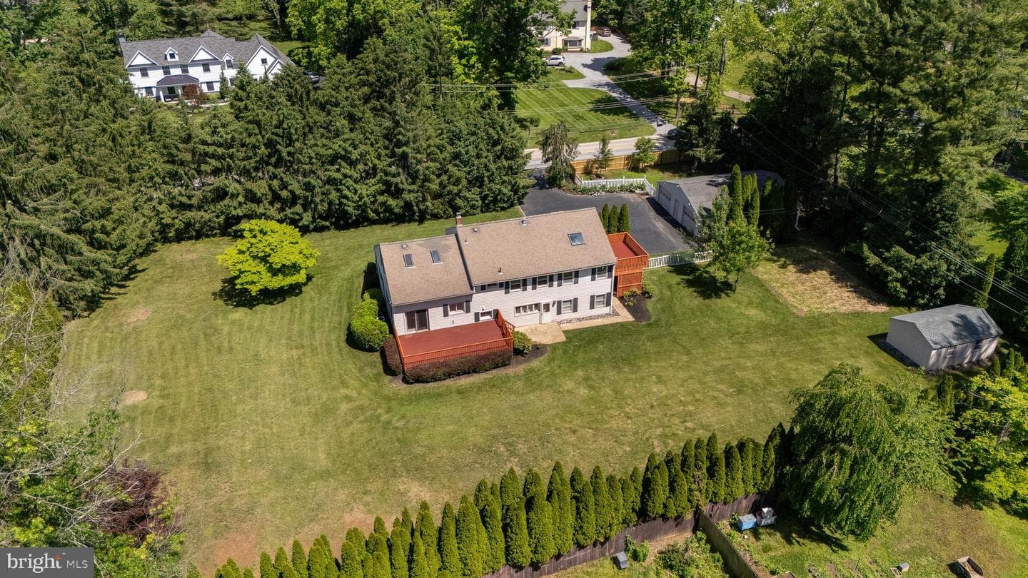 1434 Sugartown Road photo 41