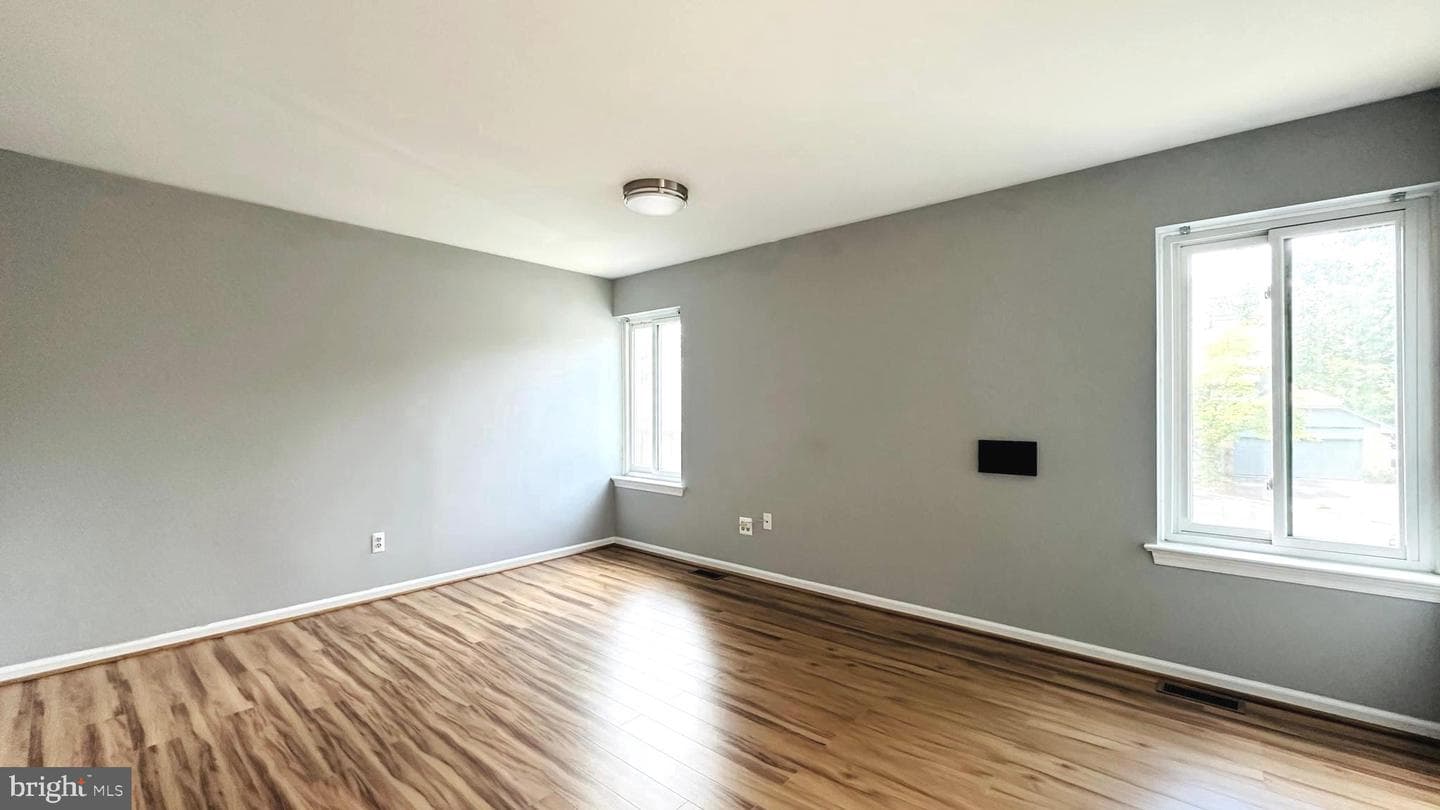 13 Painters Lane photo 18