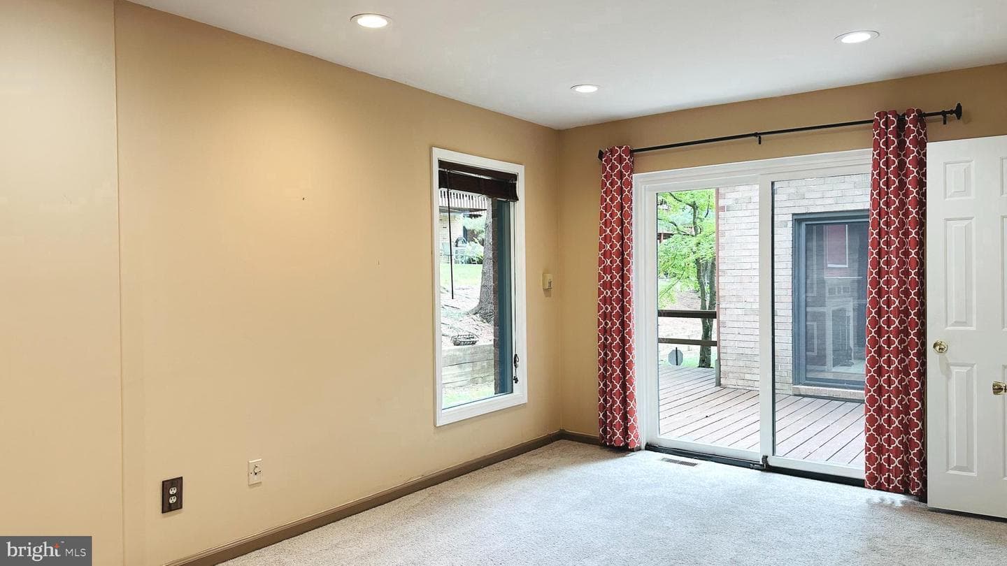 13 Painters Lane photo 20
