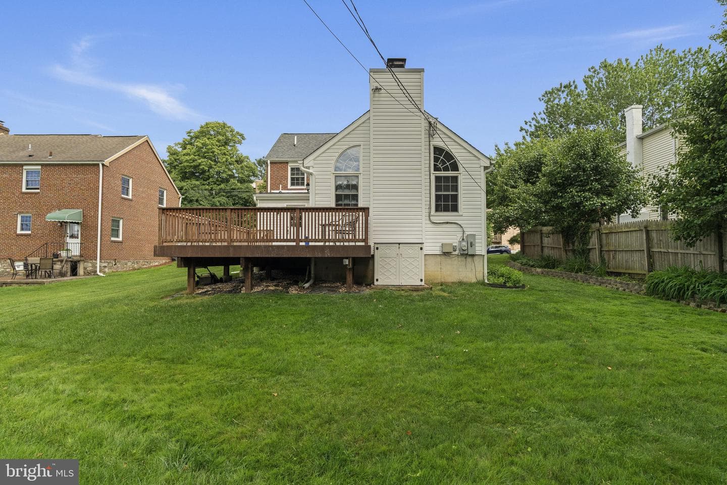 311 E Marshall Street photo 41