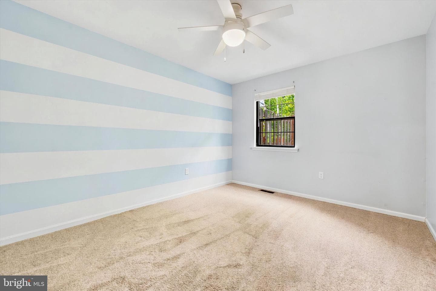 240 Smallwood Court photo 10