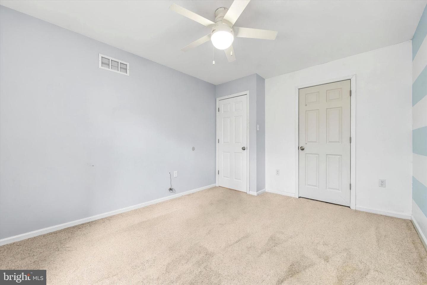 240 Smallwood Court photo 11