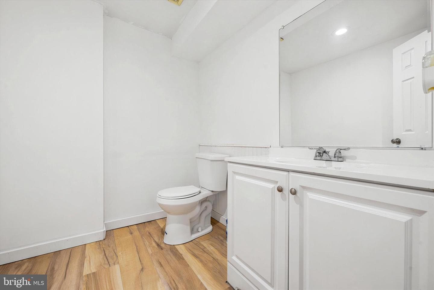 240 Smallwood Court photo 25