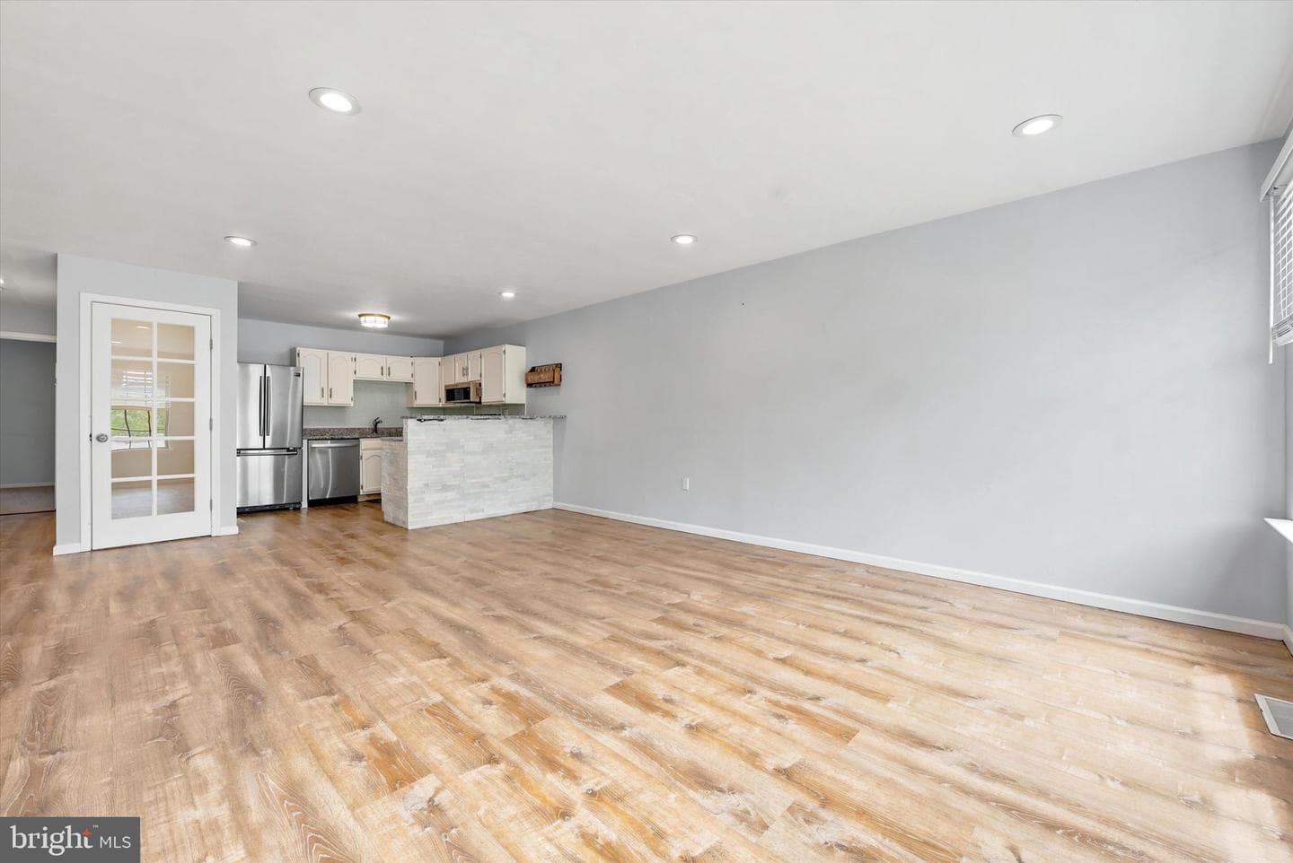 240 Smallwood Court photo 3