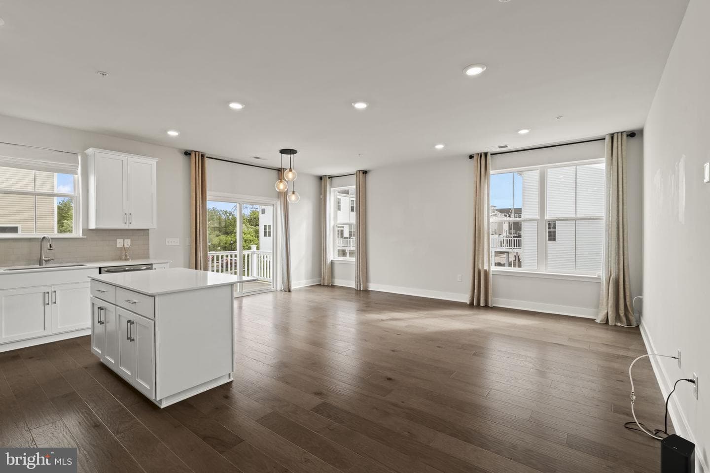 903 Anvil Court photo 4