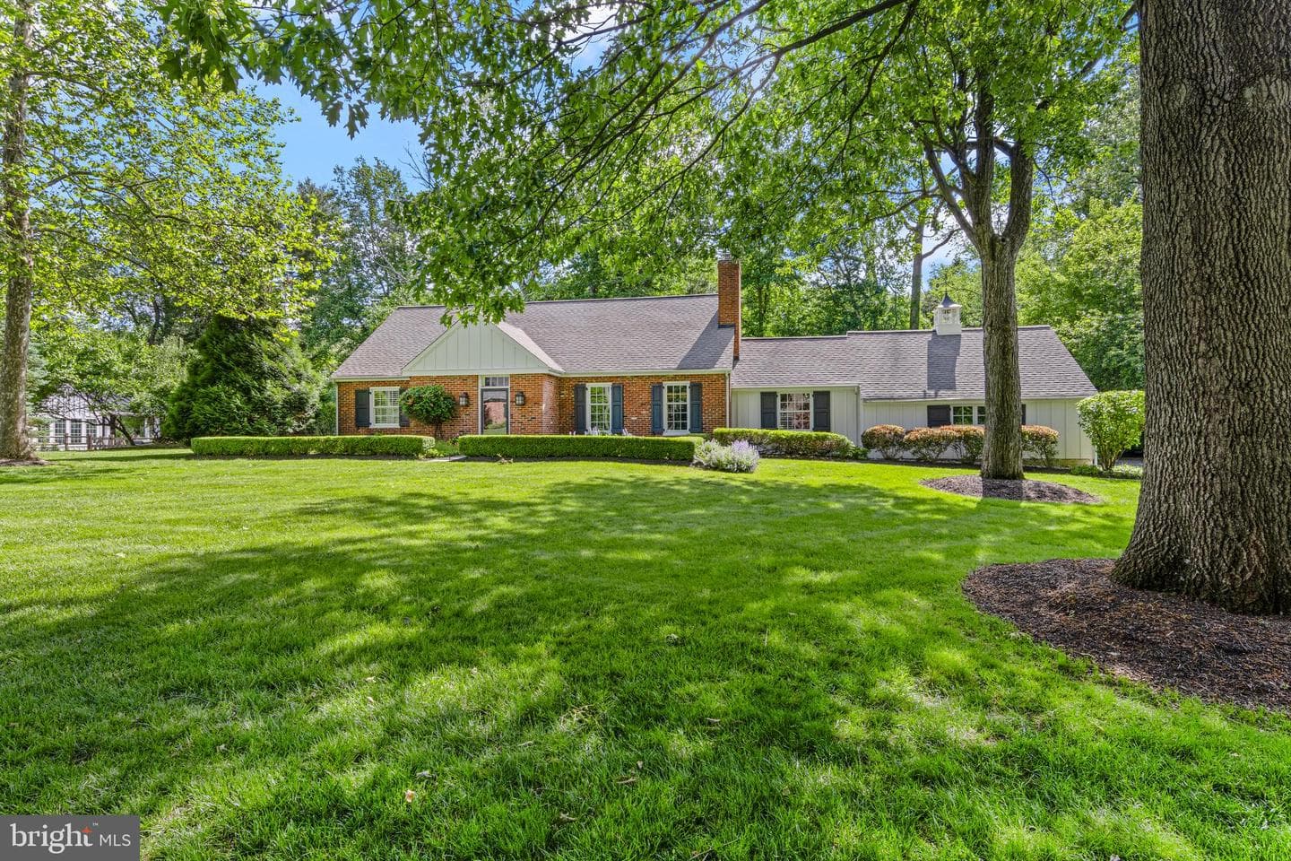 574 Timber Lane photo 3