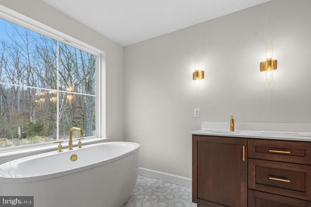 Lot 1 Saint Peters Road photo 32