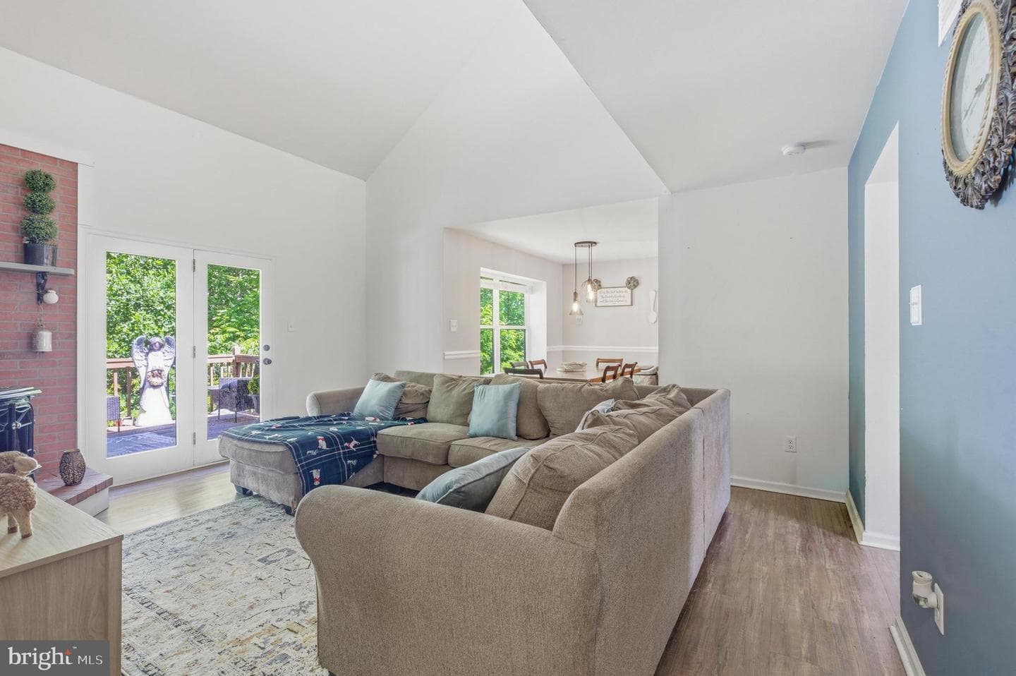 506 Augusta Drive photo 7