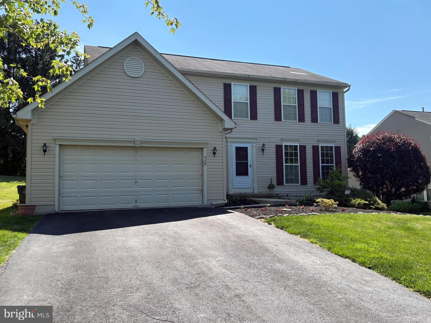 414 Flagstone Circle, Coatesville