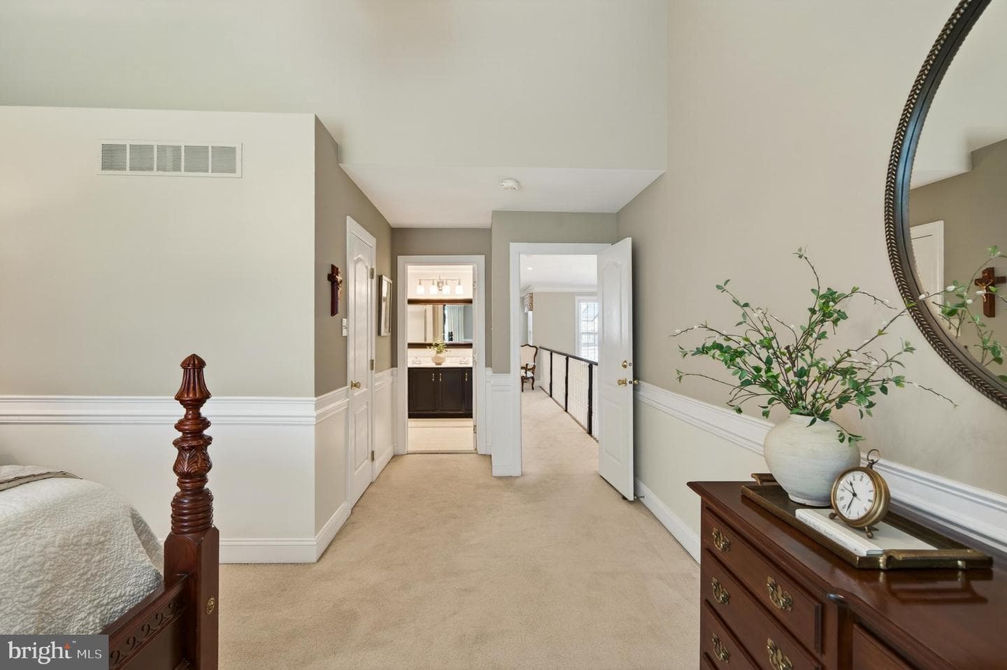 304 Greenbriar Drive photo 36