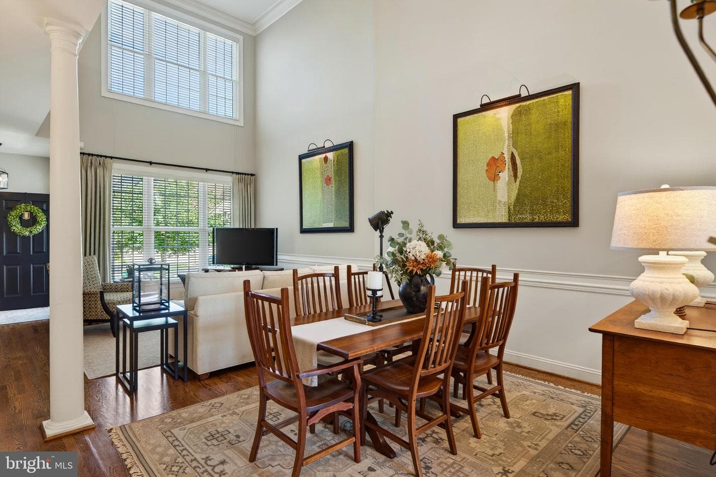 304 Greenbriar Drive photo 9