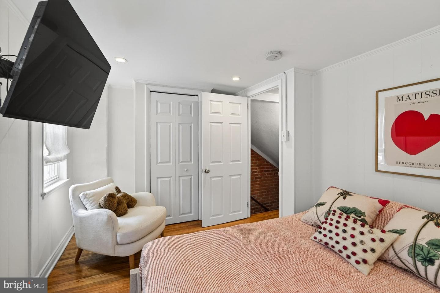 129 W Union Street photo 15
