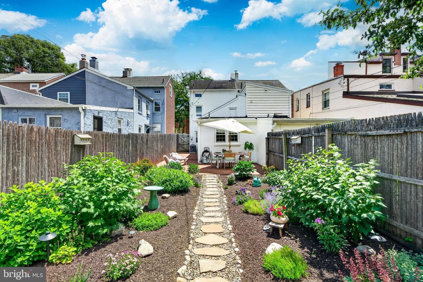 129 W Union Street photo 27