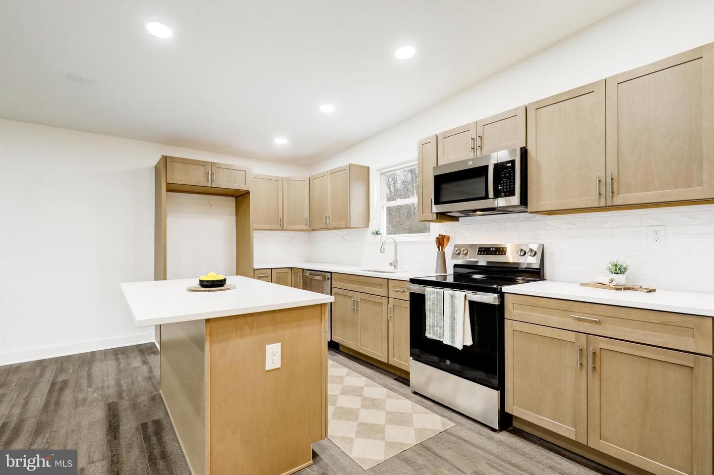 904 S Chester Road photo 10