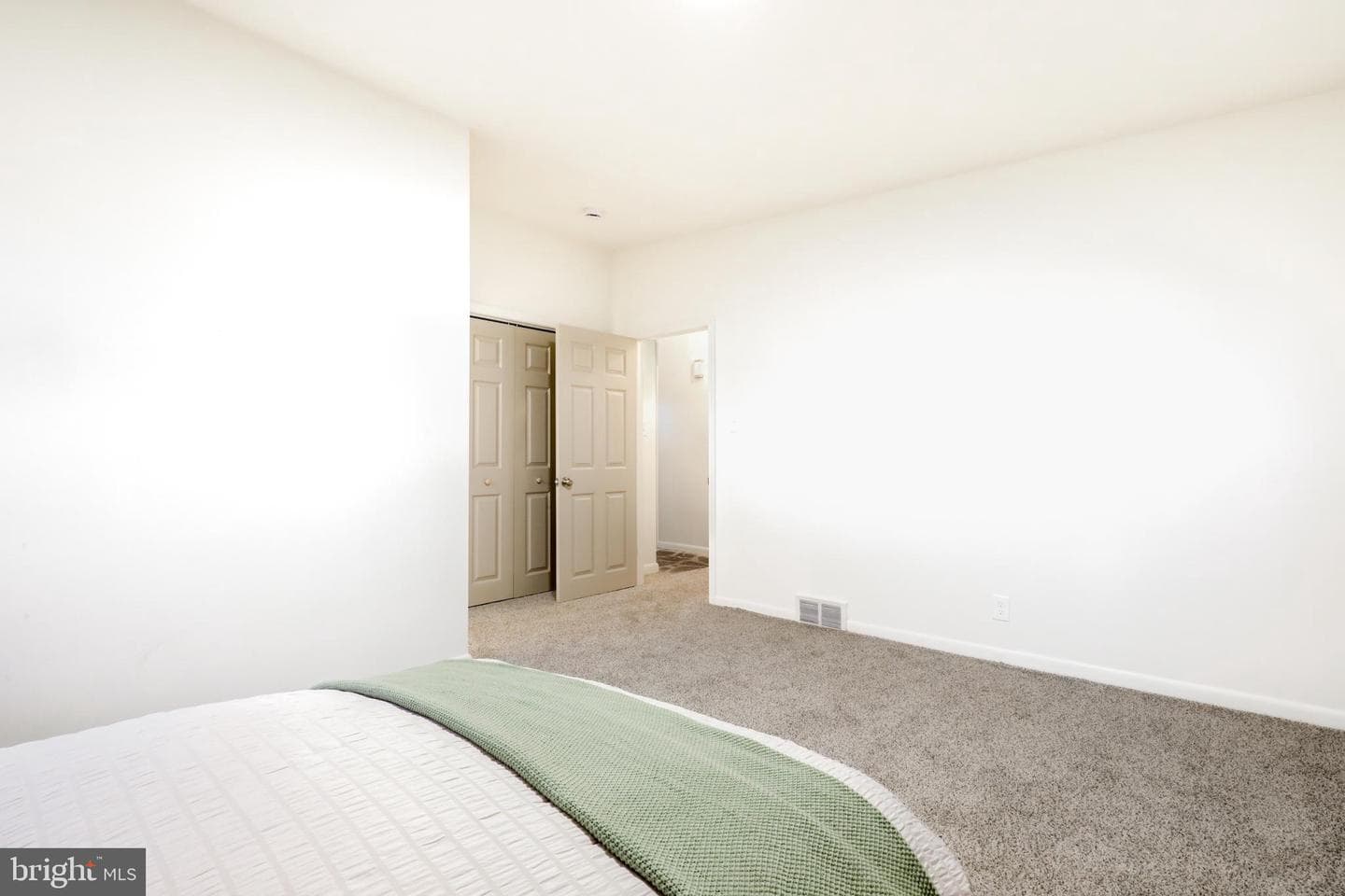 904 S Chester Road photo 22