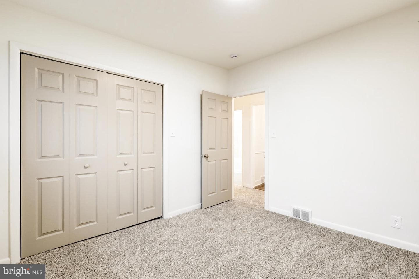 904 S Chester Road photo 33