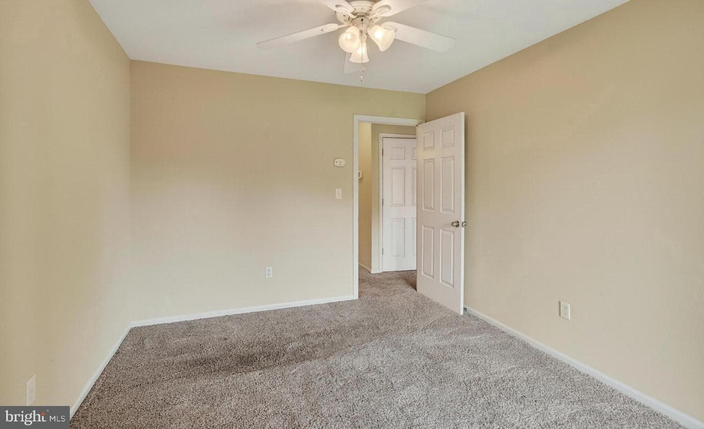 750 E Marshall Street #707 photo 25