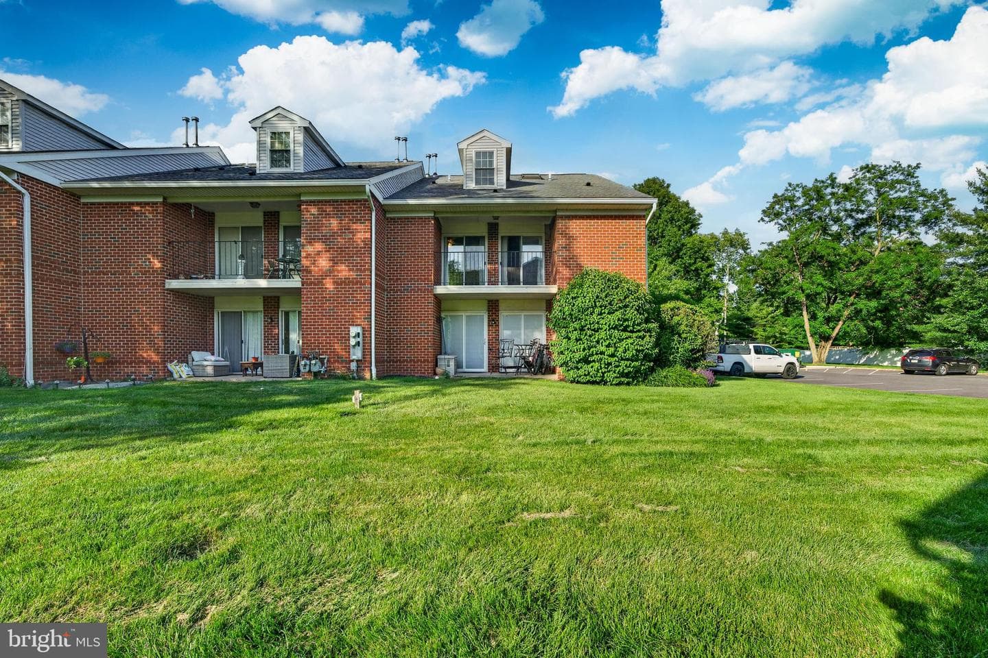 750 E Marshall Street #707 photo 38