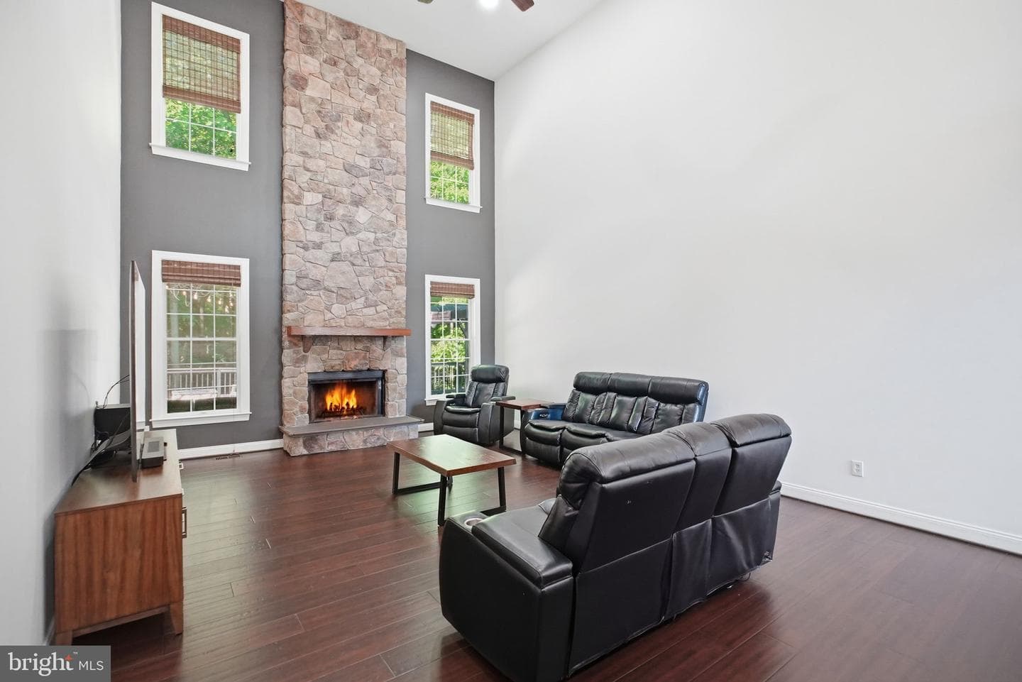 1344 Brownsville Road photo 13