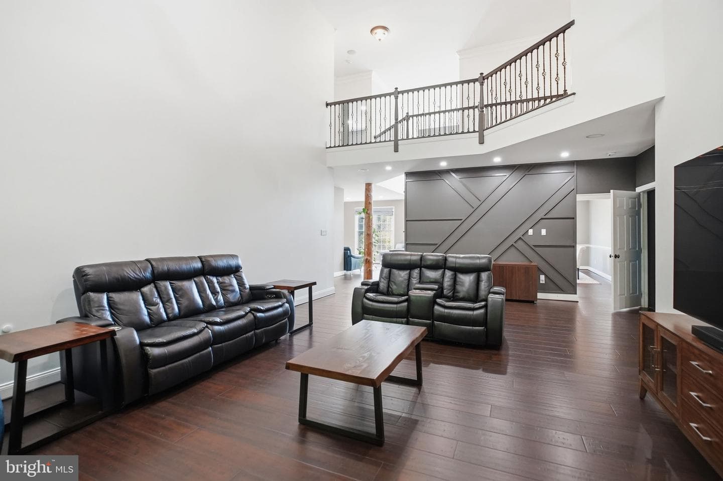 1344 Brownsville Road photo 14