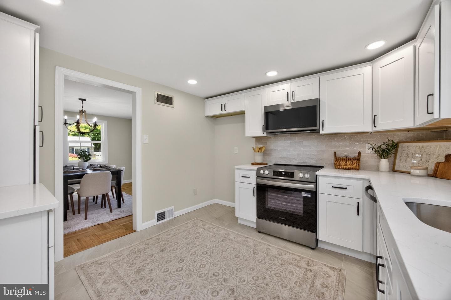 545 Dorothy Lane photo 11