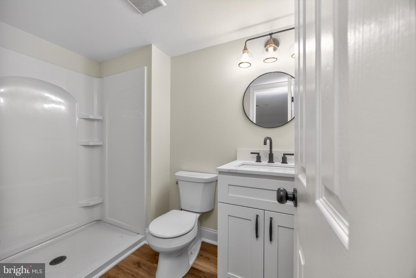 545 Dorothy Lane photo 25