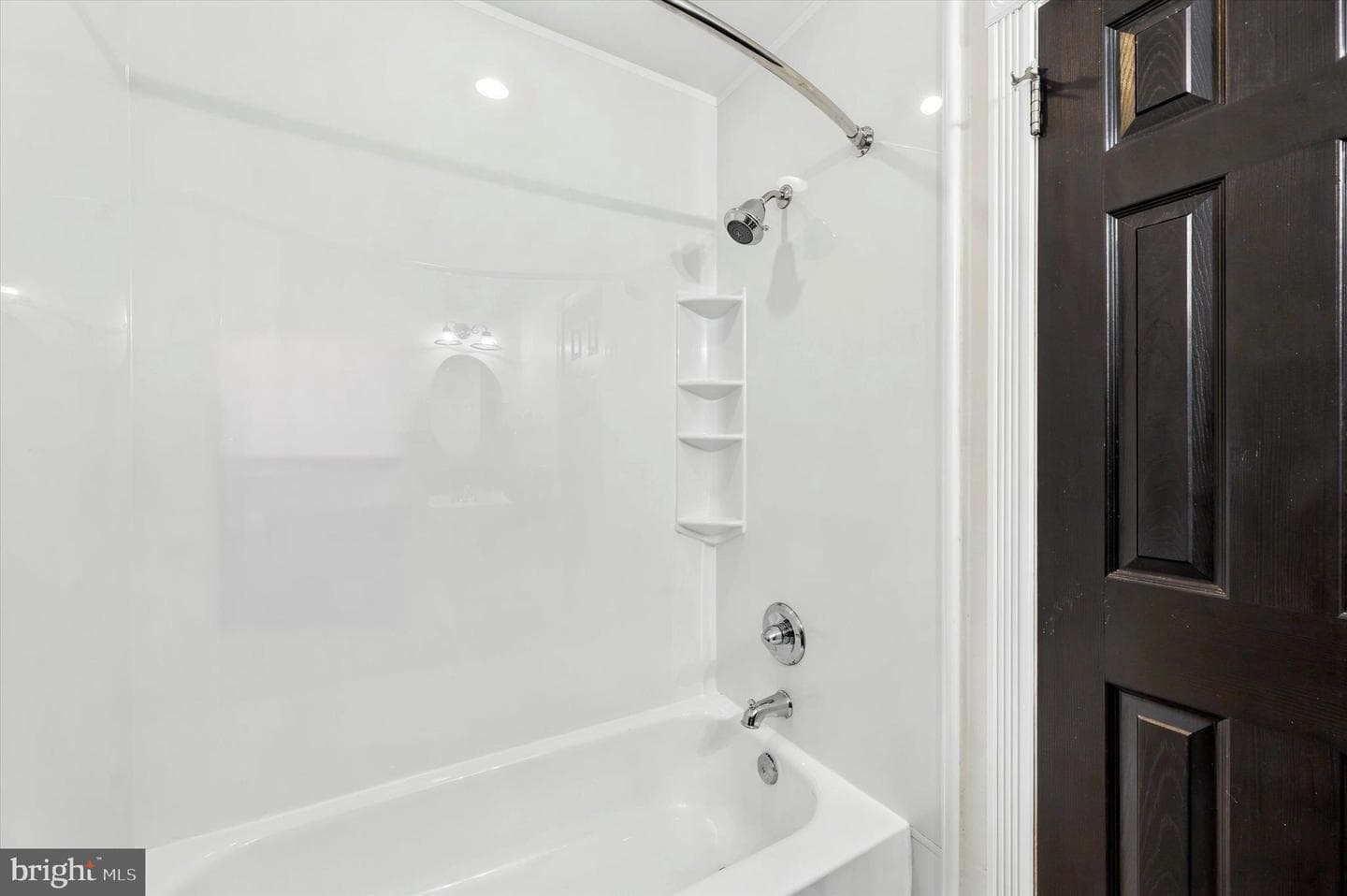 324 Carlyn Court photo 23