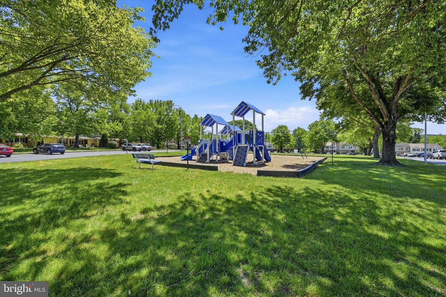 324 Carlyn Court photo 35