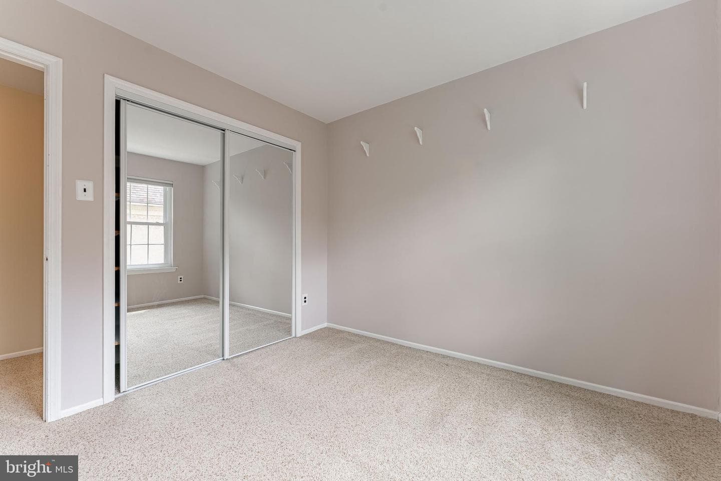 11 Chateau Circle photo 27