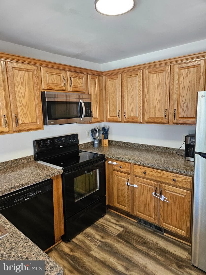 1420 E Harmony Street photo 21