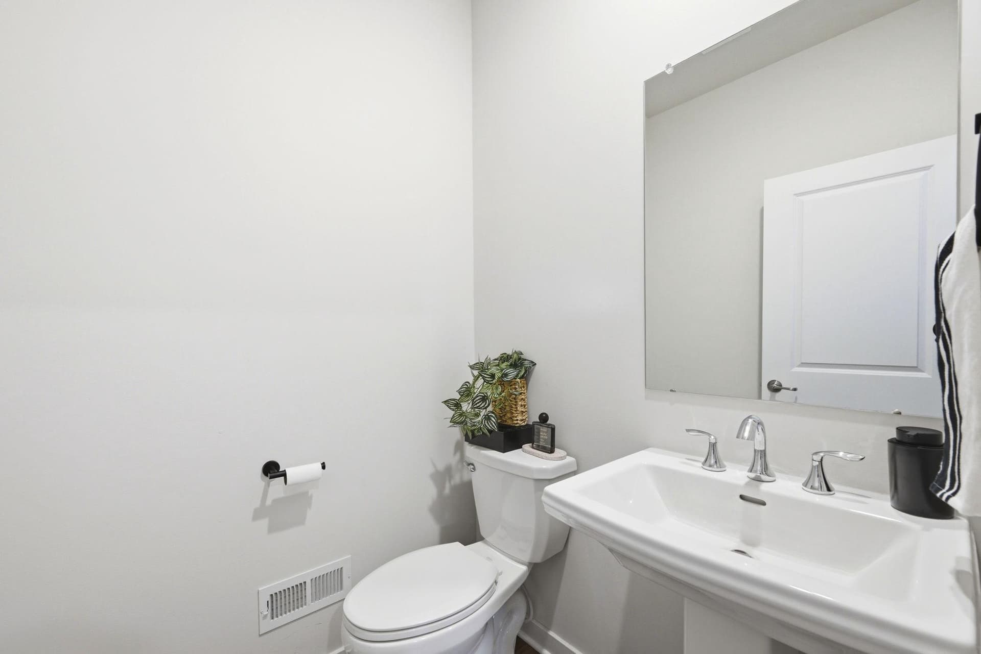 727 Hunsberger Road photo 11