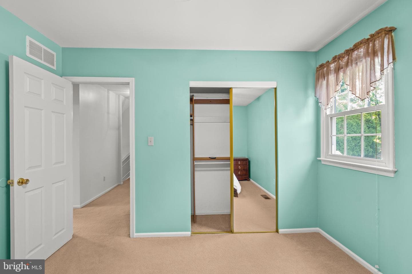 1109 Edward Lane photo 34