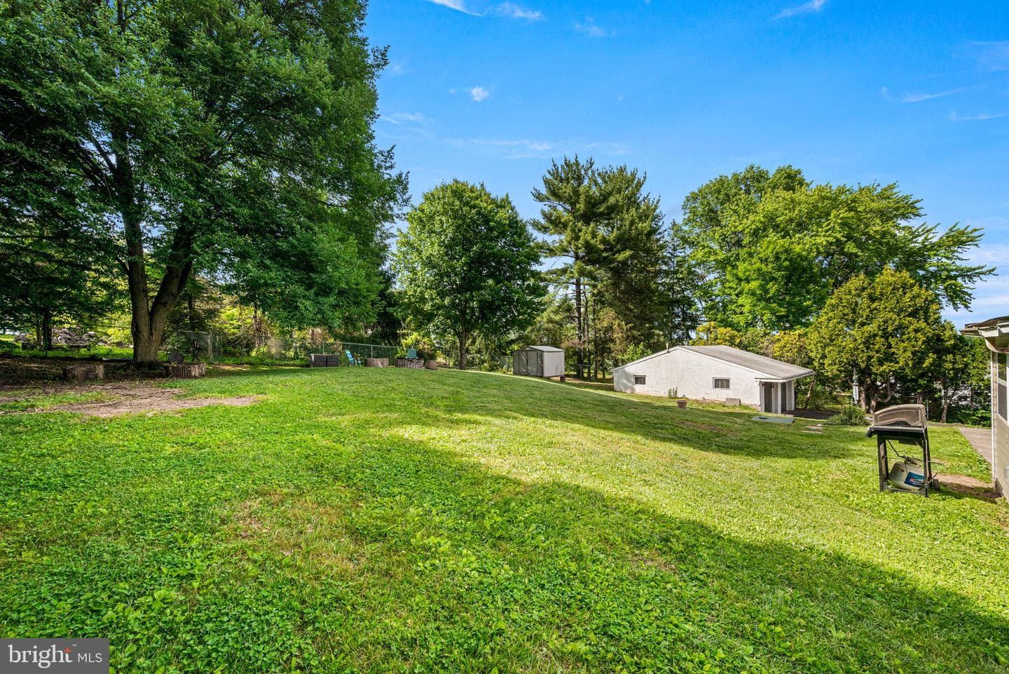 1068 Ebelhare Road photo 22