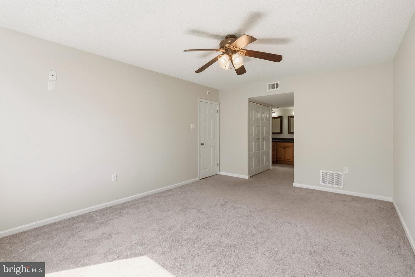 142 Harvest Lane #214 photo 23