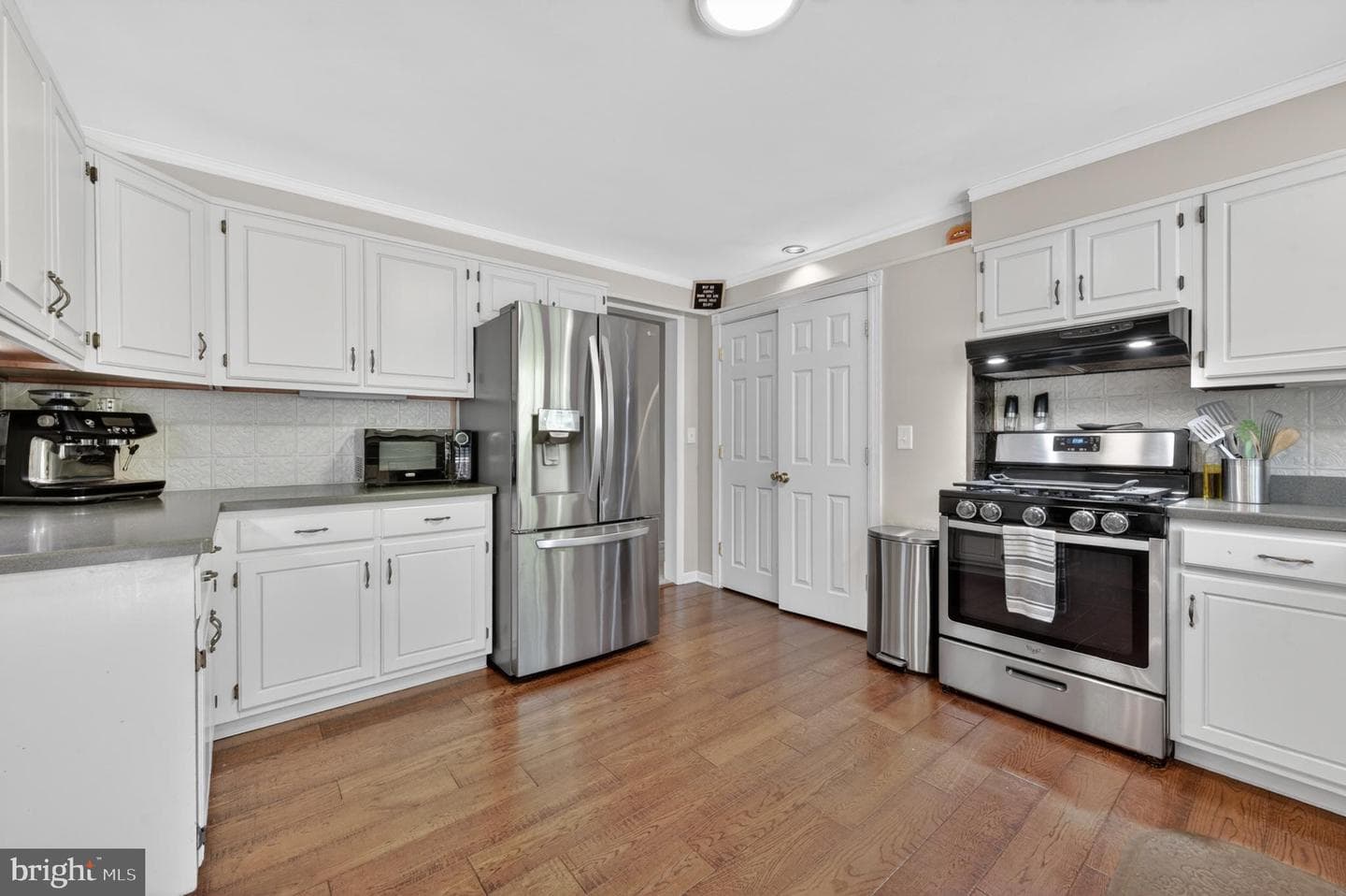 912 Springwood Drive photo 17