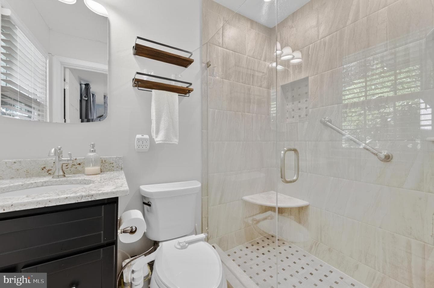 912 Springwood Drive photo 25