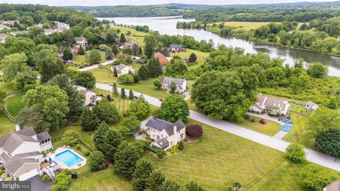 45 Heron Hill Drive photo 32
