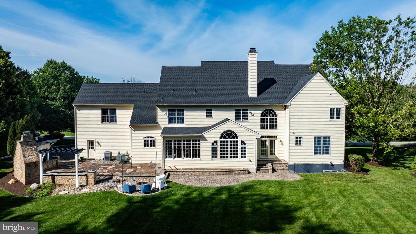 14 Maentel Drive photo 60