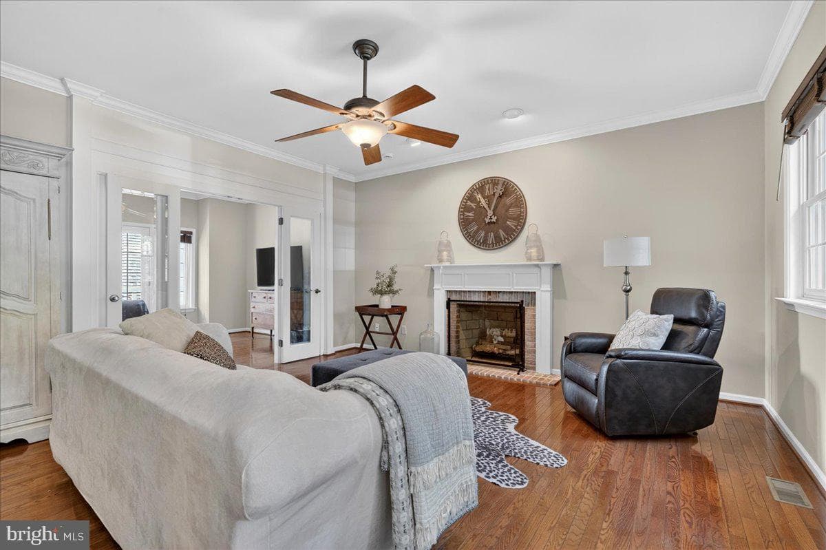 435 Fairmont Drive photo 9