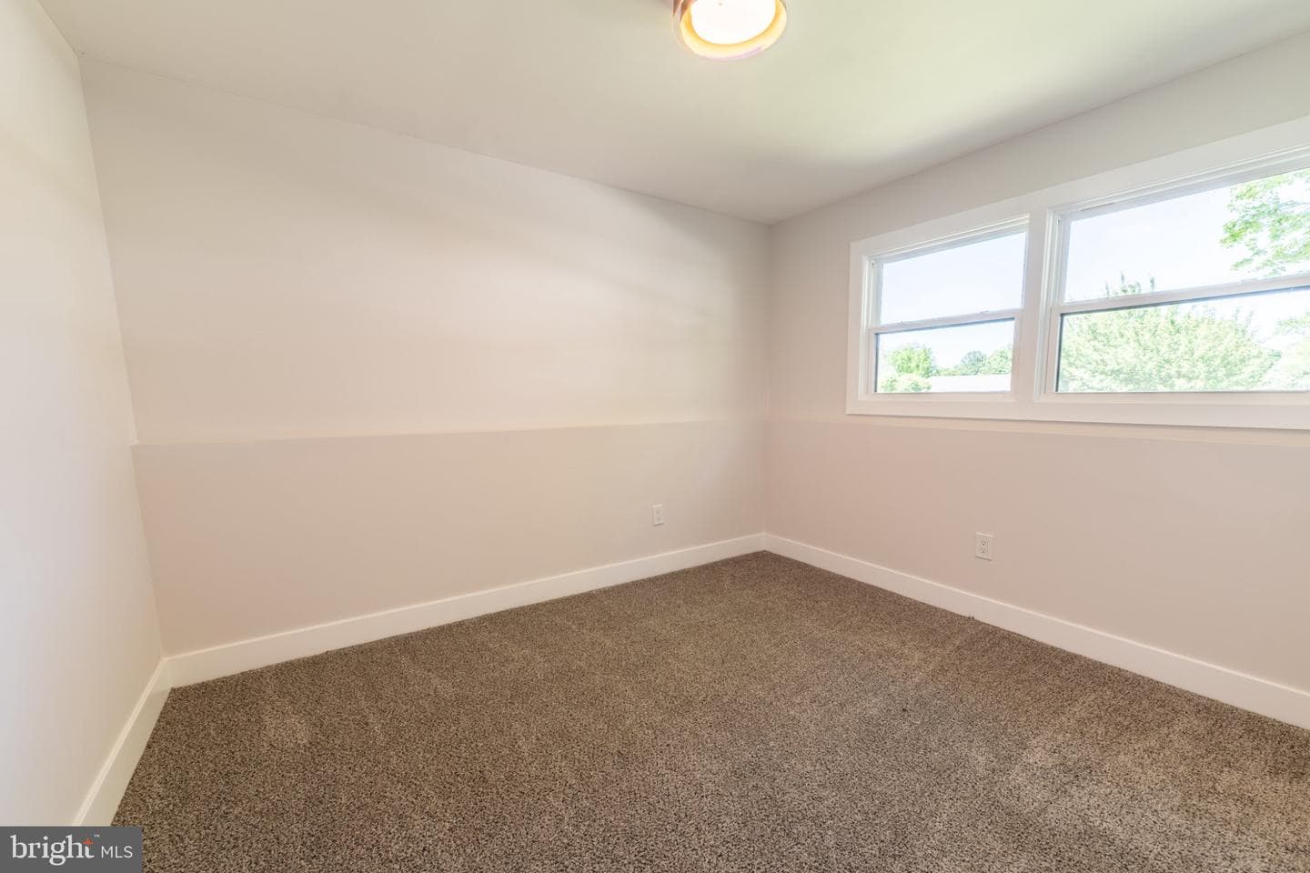 1005 Ericsson Drive photo 32