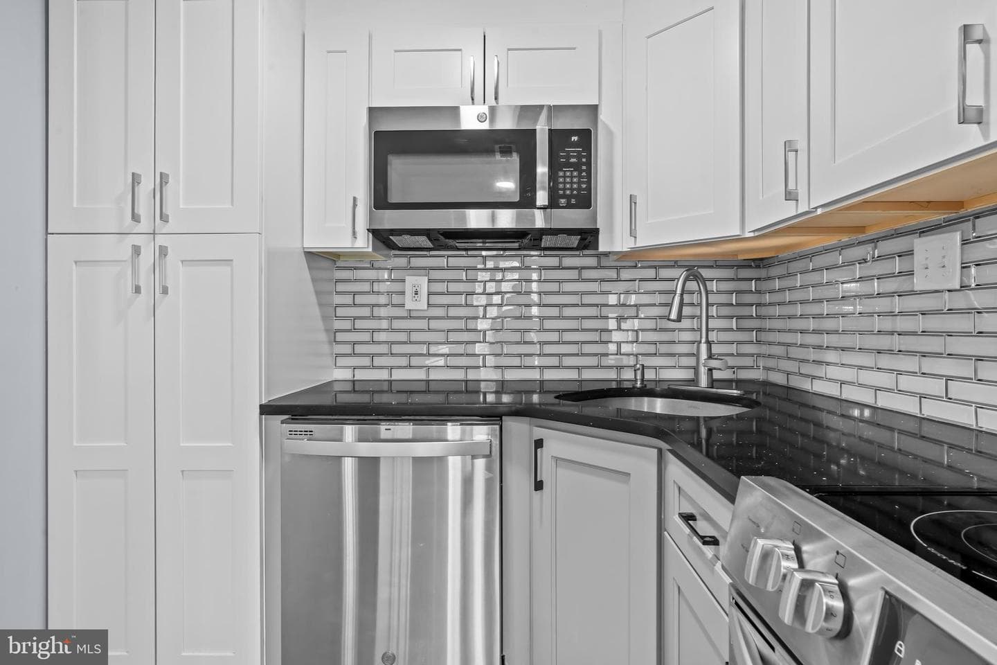 227 Silverbell Court photo 73