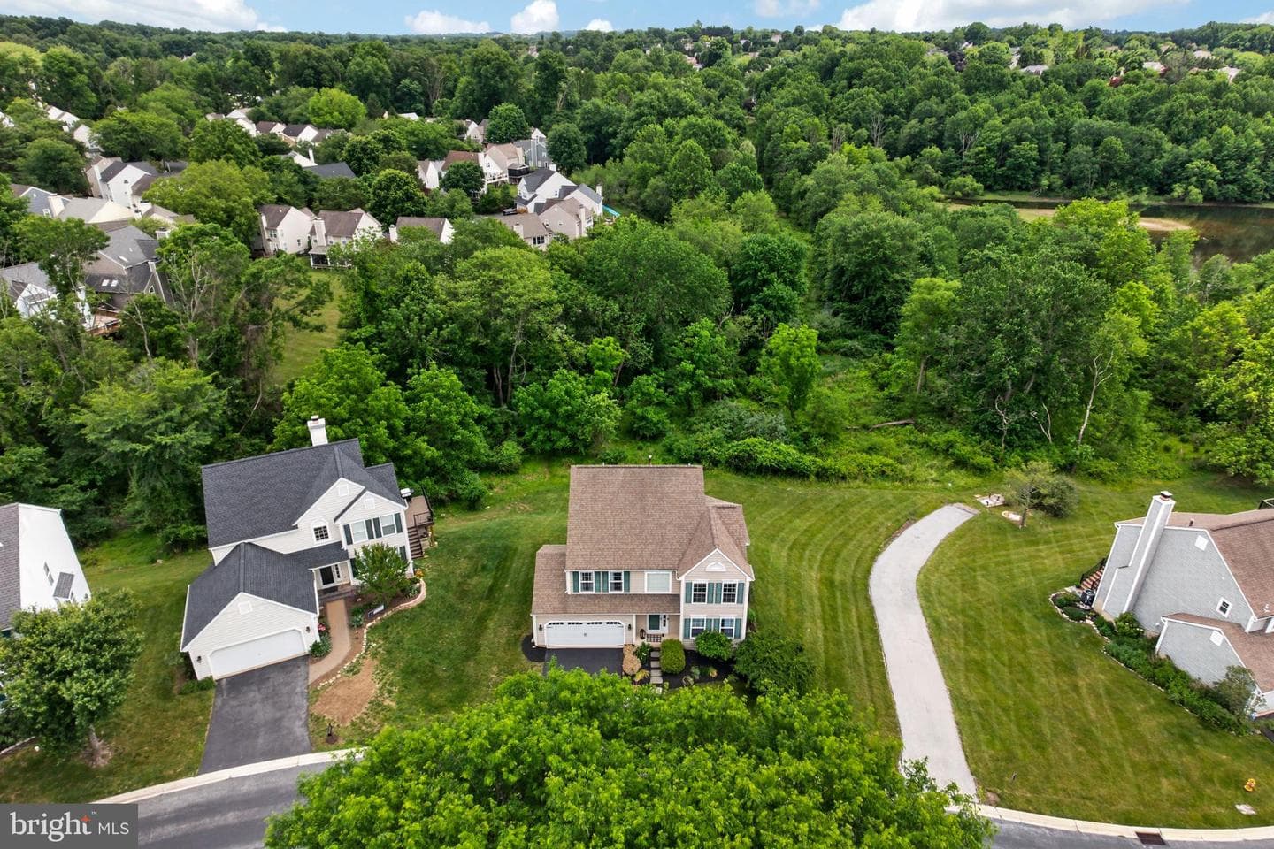 509 Larkins Bridge Drive photo 2