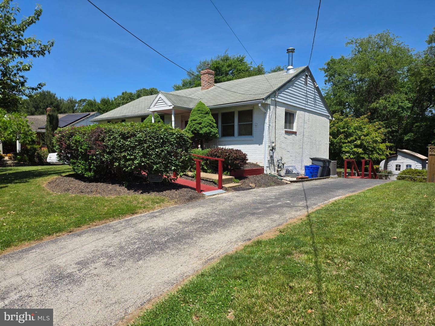 20 Karen Drive photo 2