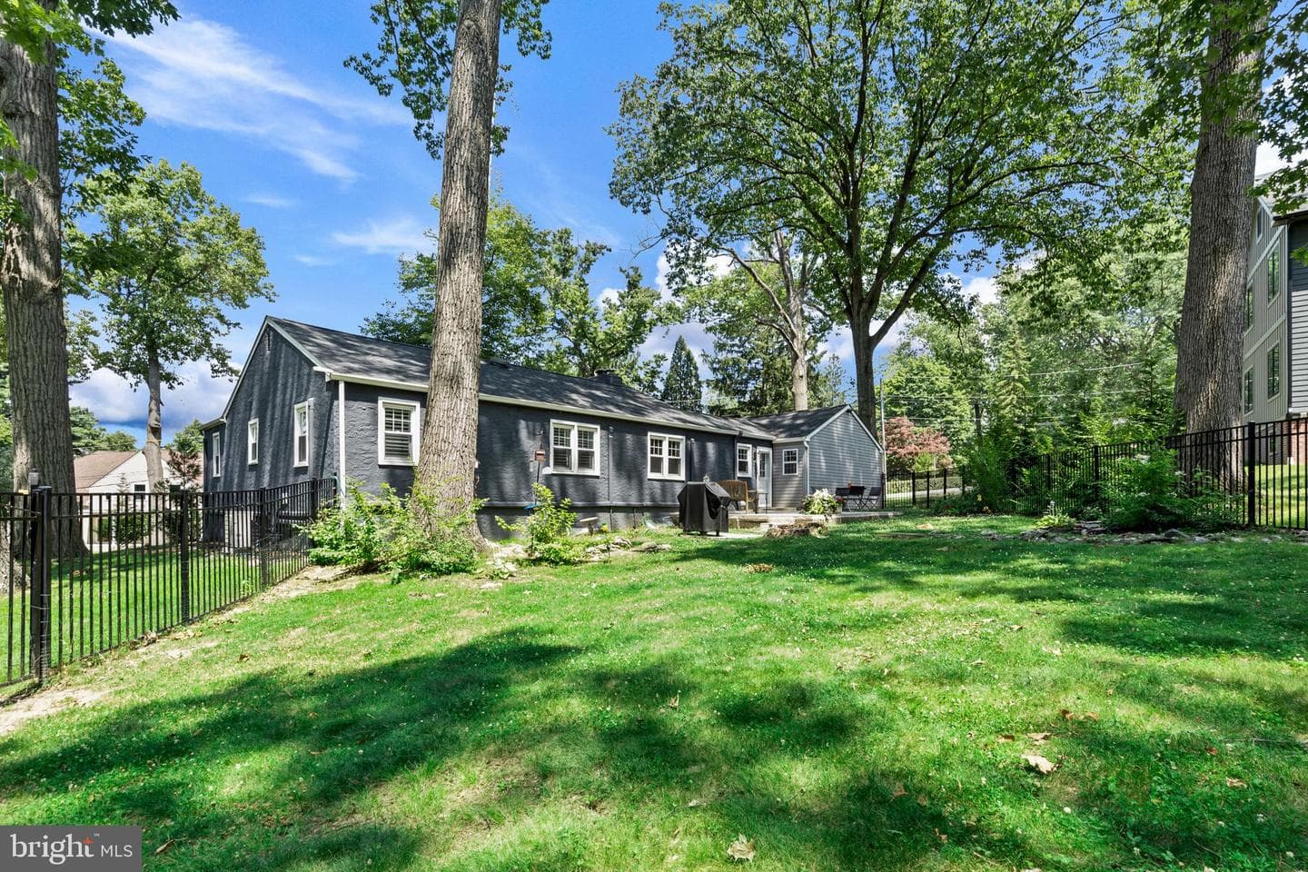 305 Irish Road photo 27