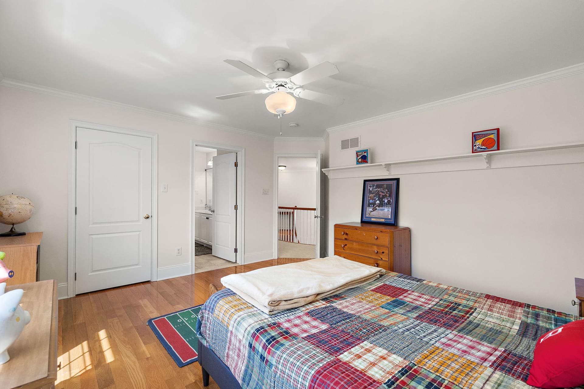 1670 Royal Berkshire Circle photo 37